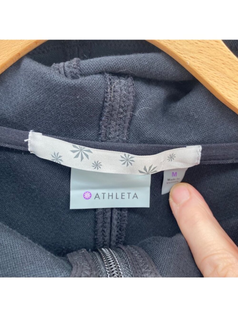 Athleta Jacket Womens Medium Black Swerve Pique Knit Cropped Hooded Long Sleeve* - Picture 6 of 11